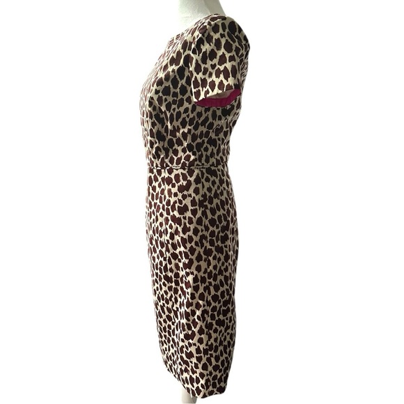 NWT Retail $128 V-Back Dress in Giraffe Printed Bi-Stretch Cotton
By: J.Crew - Picture 3 of 9